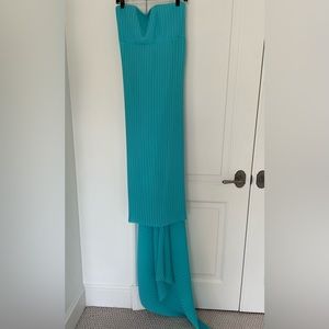Solace Harlee Turquoise gown with train size US4/UK8